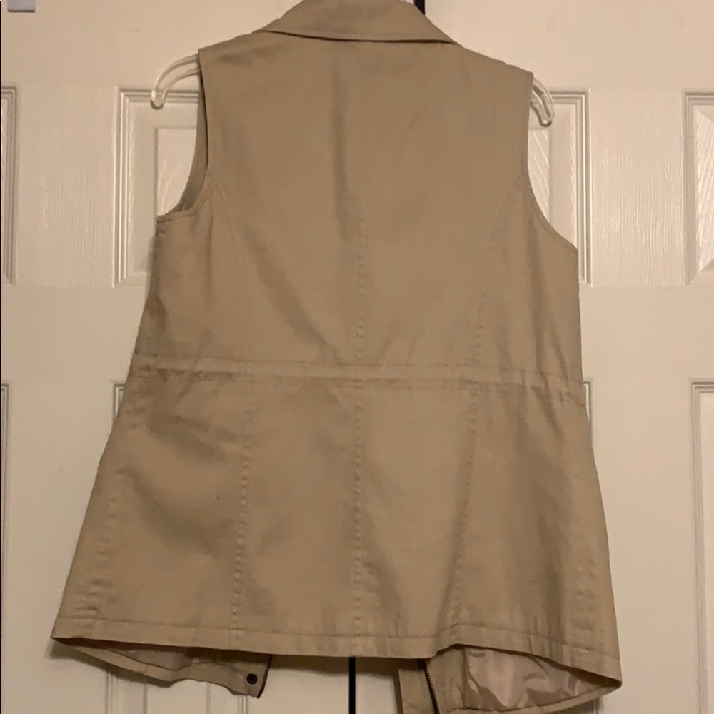 Khaki Vest - Picture 4 of 5